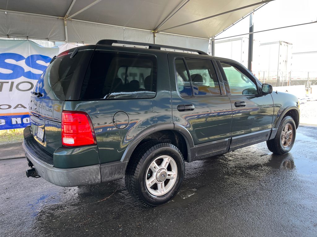 2003 Ford Explorer 3