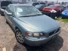 2004 Volvo S60