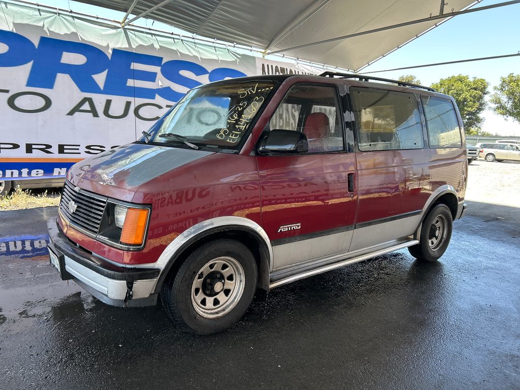 1989 Chevrolet Astro Vans 1