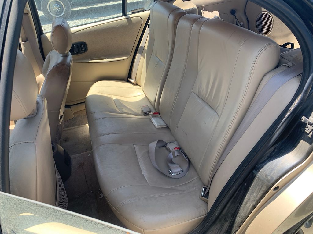 1997 SATURN S-SERIES 8