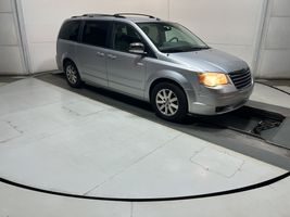 2008 Chrysler Town & Country
