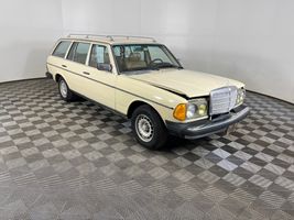 1981 Mercedes-Benz 300 Series