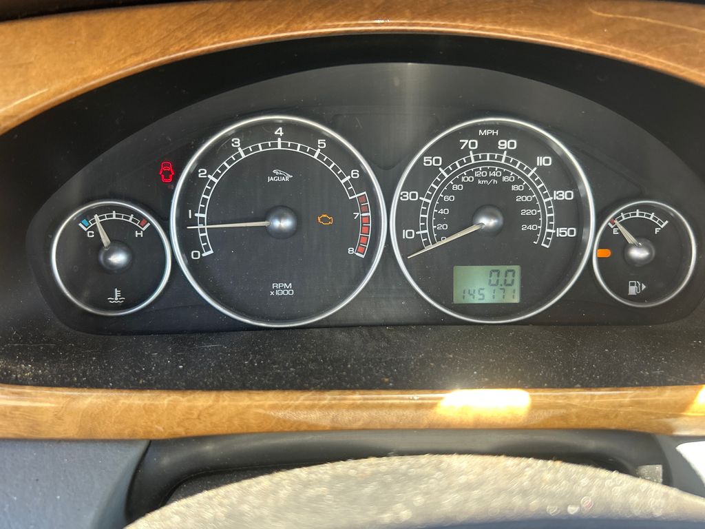 2004 Jaguar X-Type 4