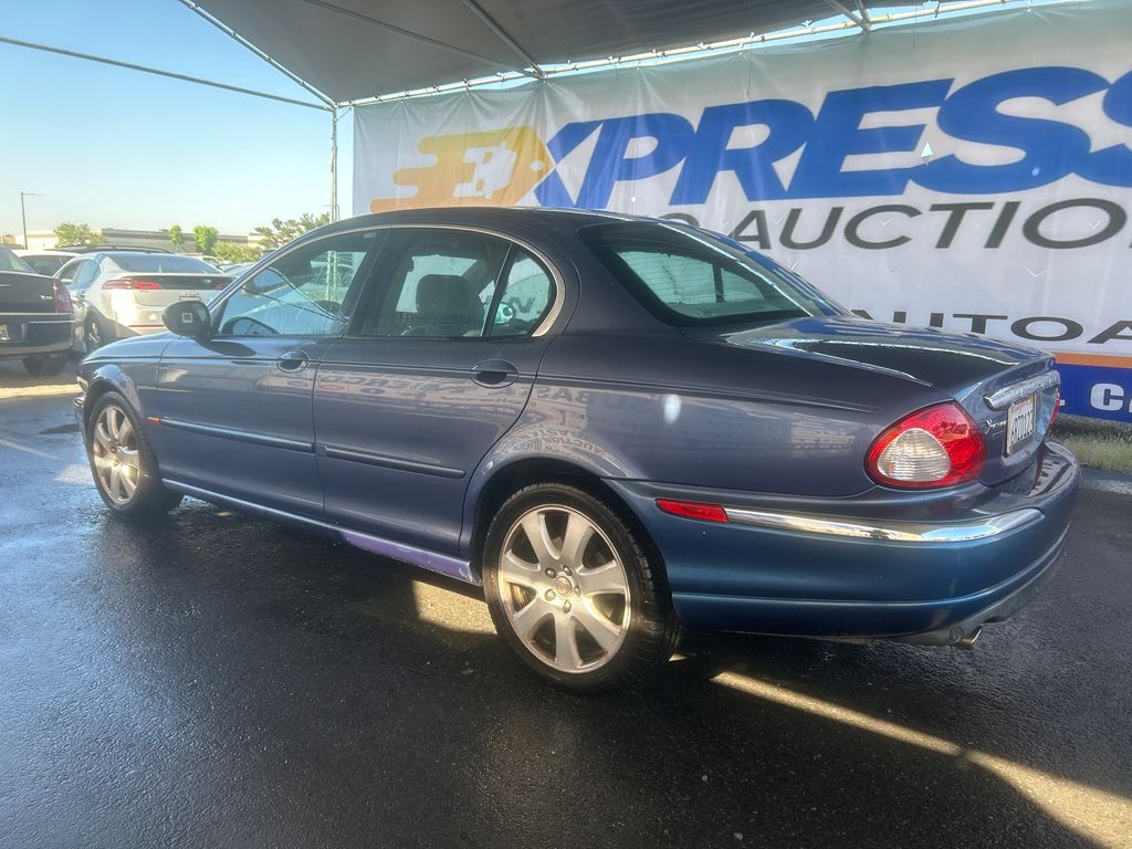 2004 Jaguar X-Type 2