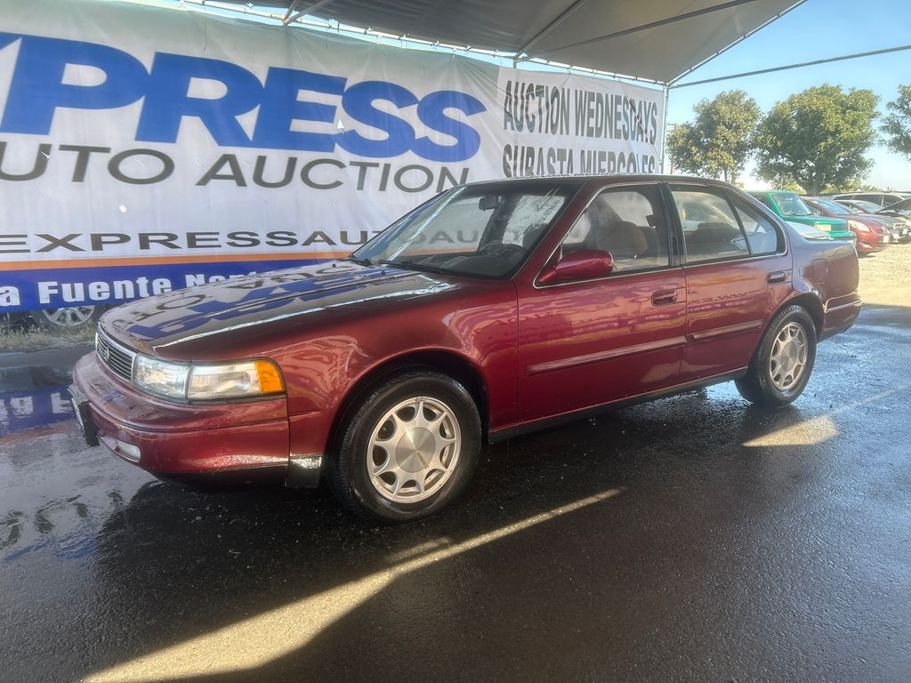 1994 NISSAN MAXIMA 1