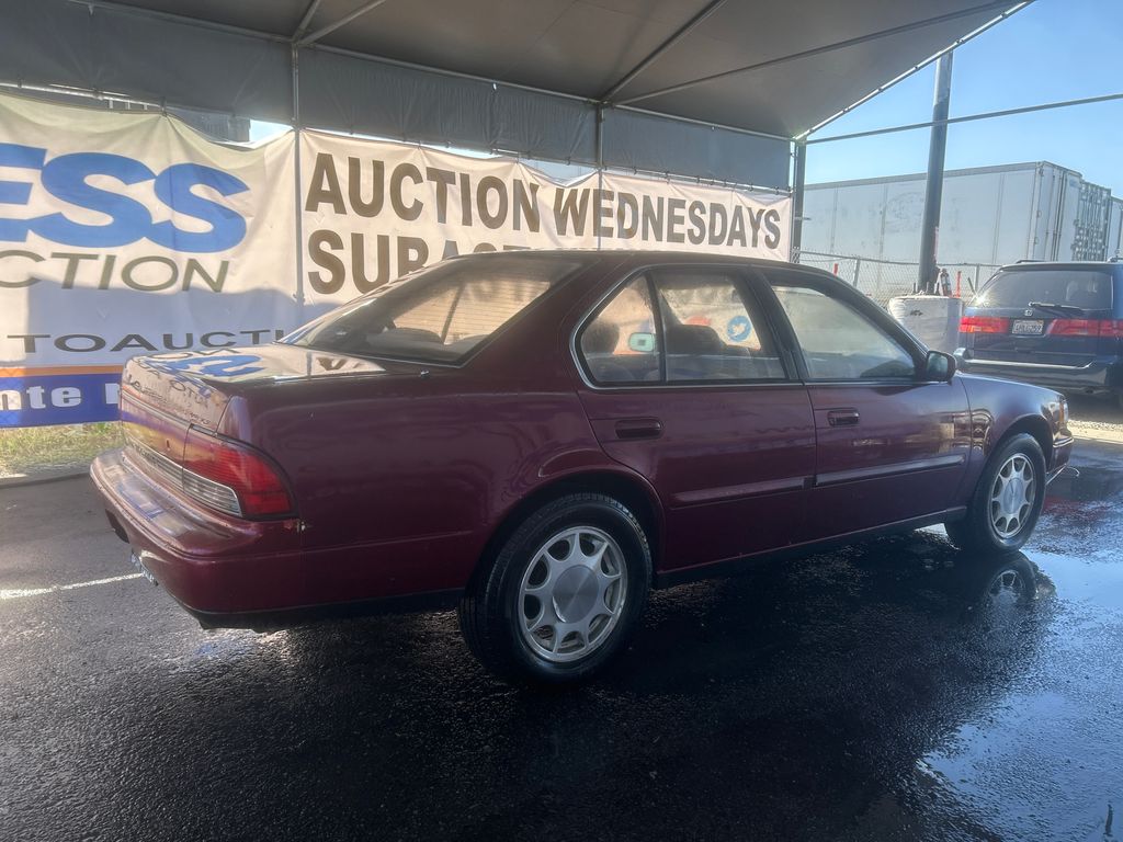 1994 NISSAN MAXIMA 3