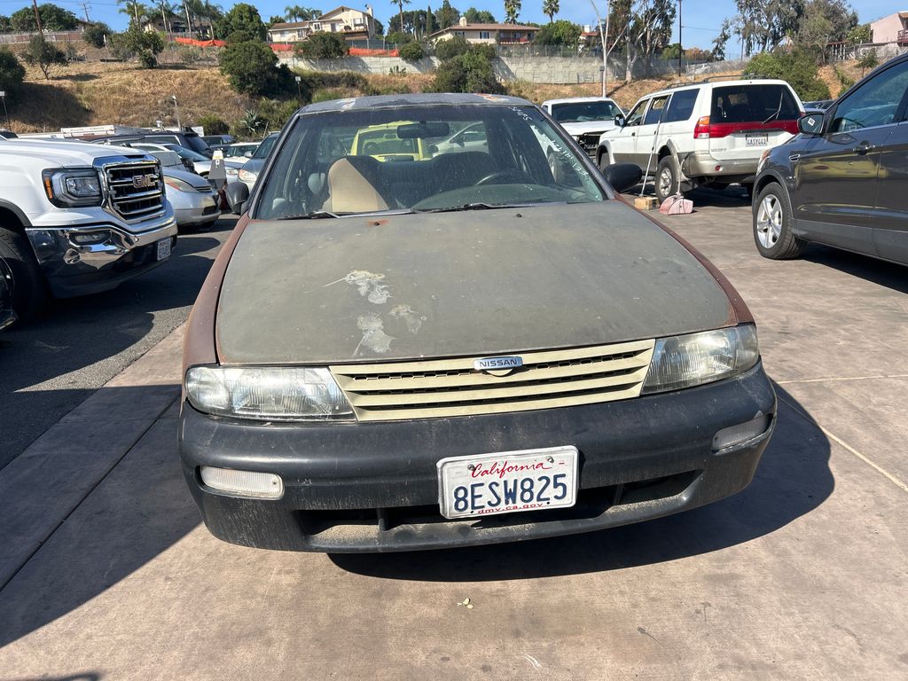 1997 NISSAN Altima 5