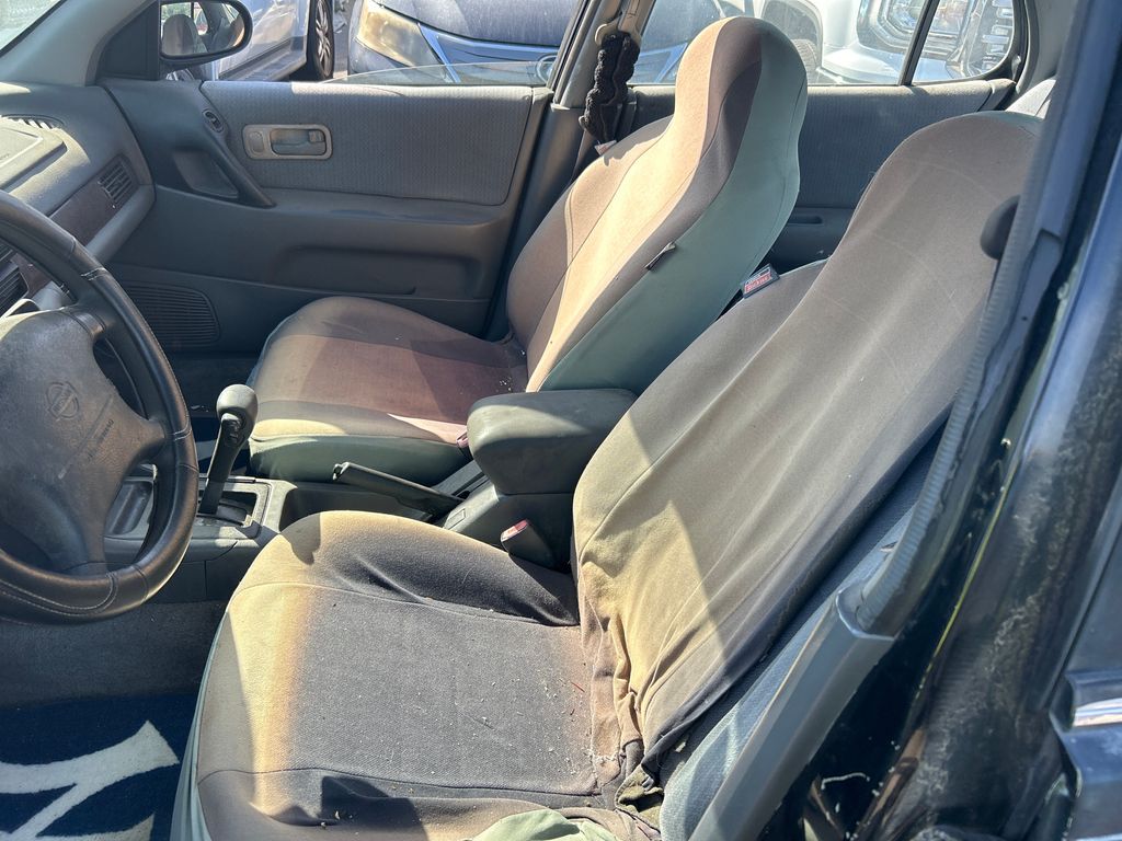 1997 NISSAN Altima 7
