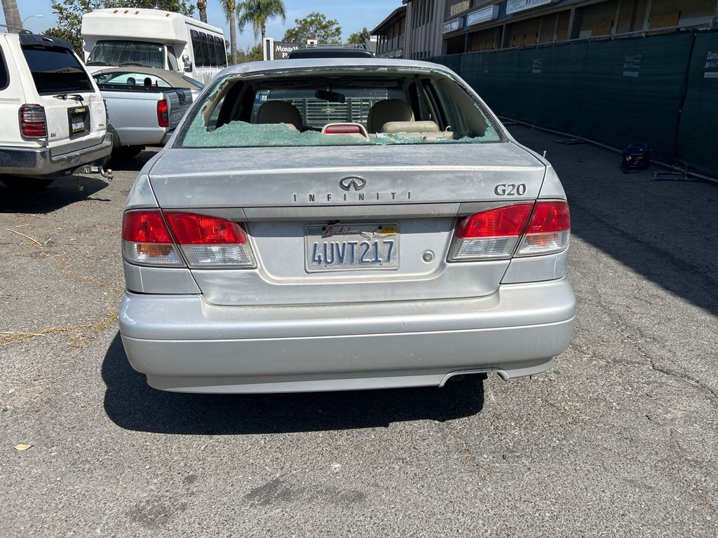 2002 Infiniti G20 6