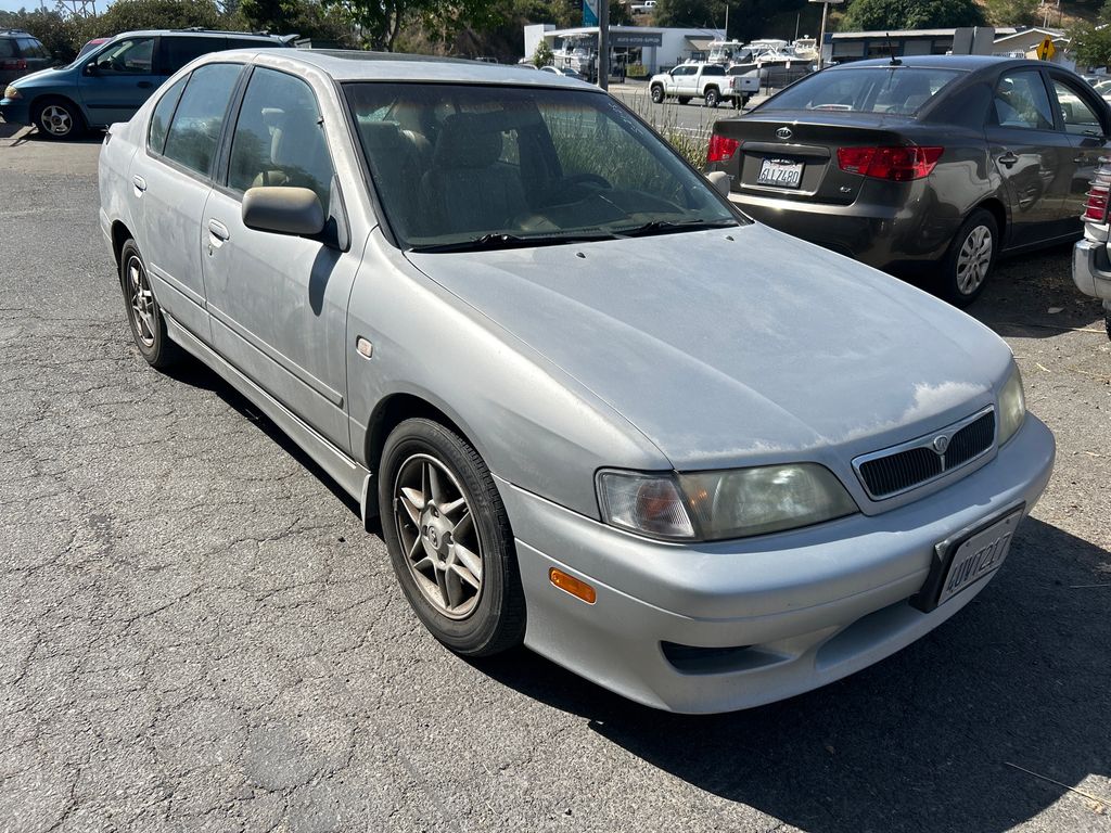2002 Infiniti G20 0