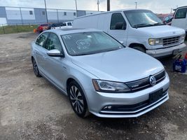 2016 VOLKSWAGEN JETTA
