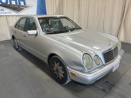 1996 Mercedes-Benz E-Class