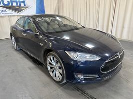 2013 TESLA Model S