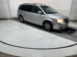 2010 Chrysler Town & Country
