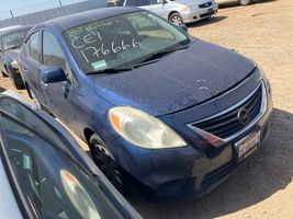 2014 NISSAN Versa
