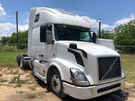 2015 Volvo VNL