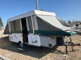 2011 COLEMAN UTAH POP UP TRAVEL TRAILER
