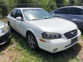 2000 NISSAN MAXIMA