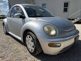 2001 VOLKSWAGEN New Beetle