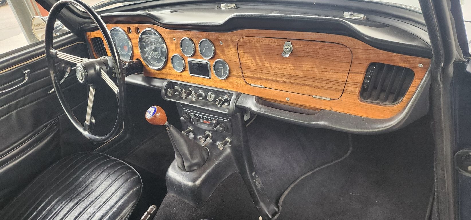1967 Triumph TR4a 17