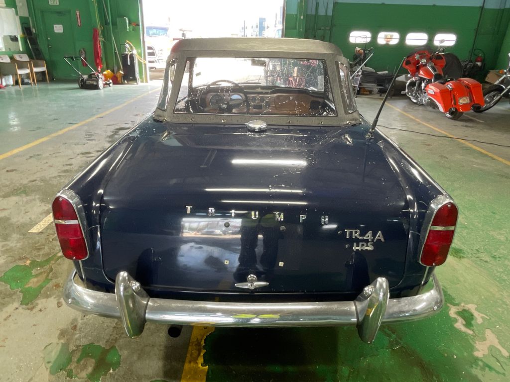 1967 Triumph TR4a 6