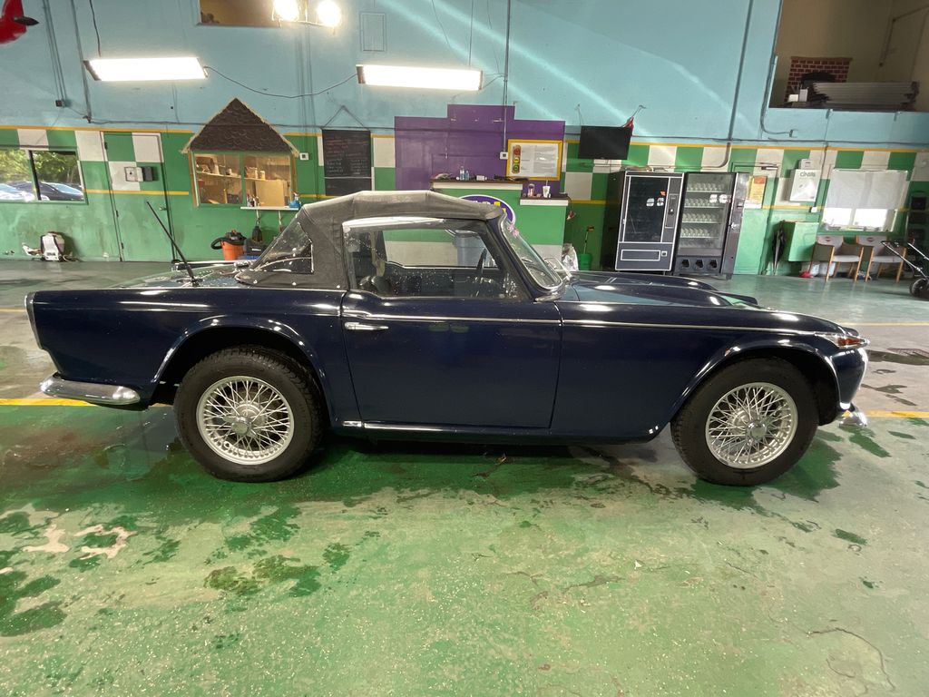 1967 Triumph TR4a 25