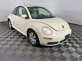 2009 VOLKSWAGEN New Beetle
