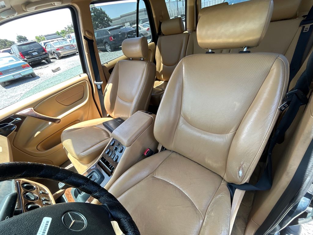 1999 Mercedes-Benz M-Class 7