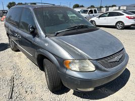 2002 Chrysler Town & Country