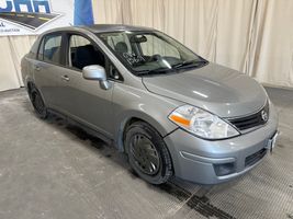 2011 NISSAN Versa