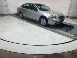 2002 NISSAN Altima