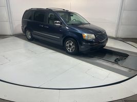 2009 Chrysler Town & Country