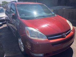 2005 Toyota Sienna