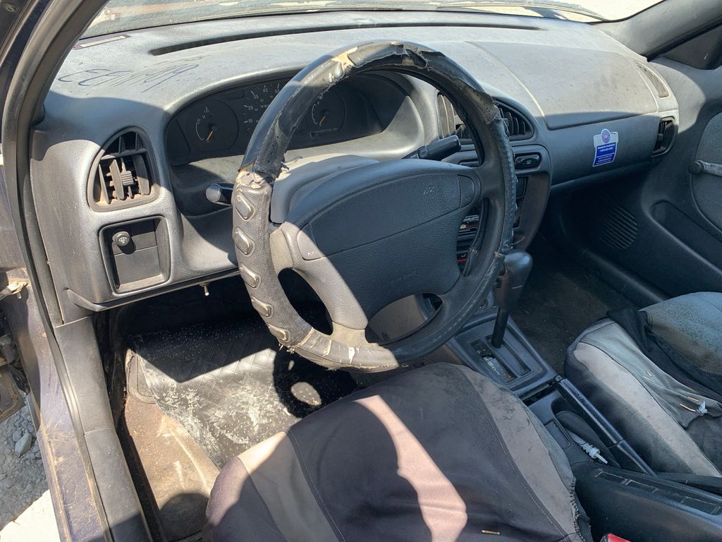 1996 SUZUKI ESTEEM 10