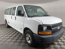 2006 Chevrolet G2500 Vans