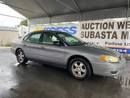 2006 Ford Taurus