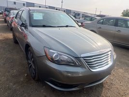 2013 Chrysler 200