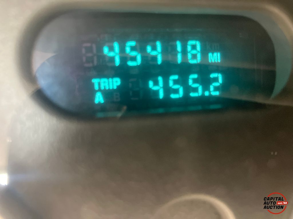 2002 Oldsmobile Aurora 4