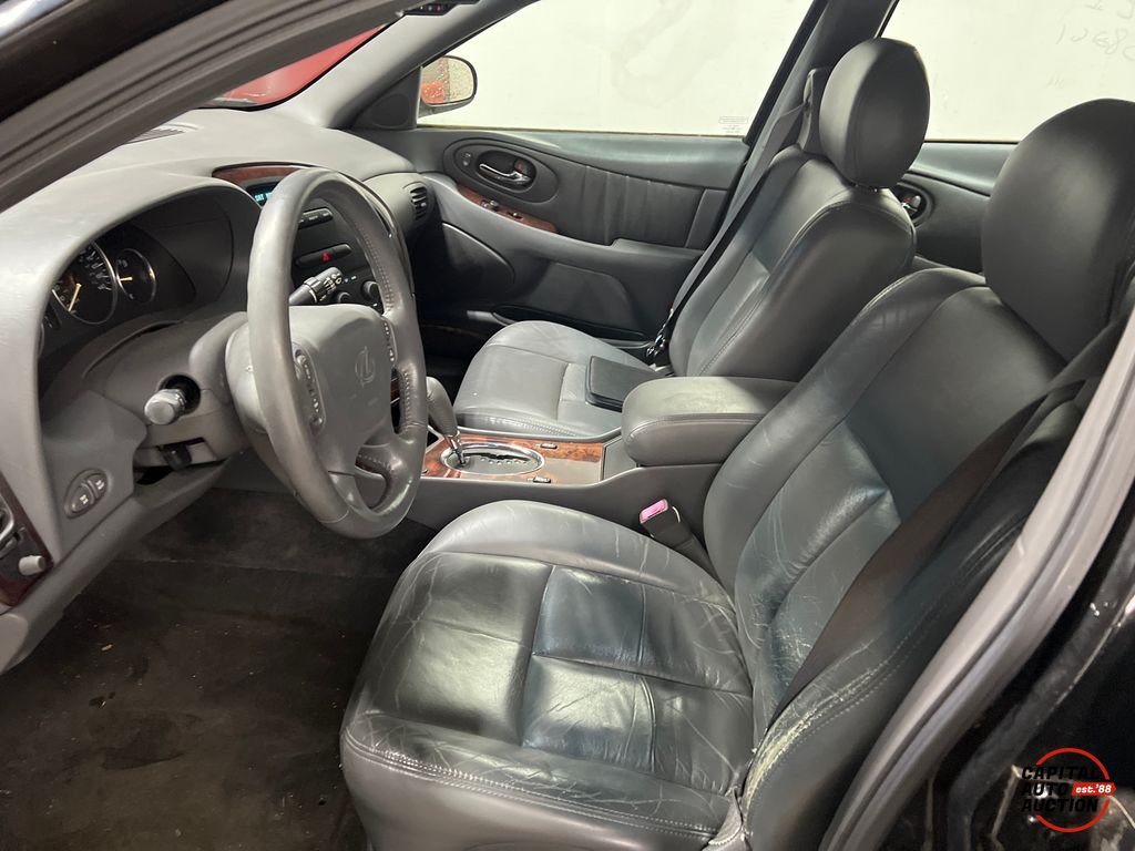 2002 Oldsmobile Aurora 7