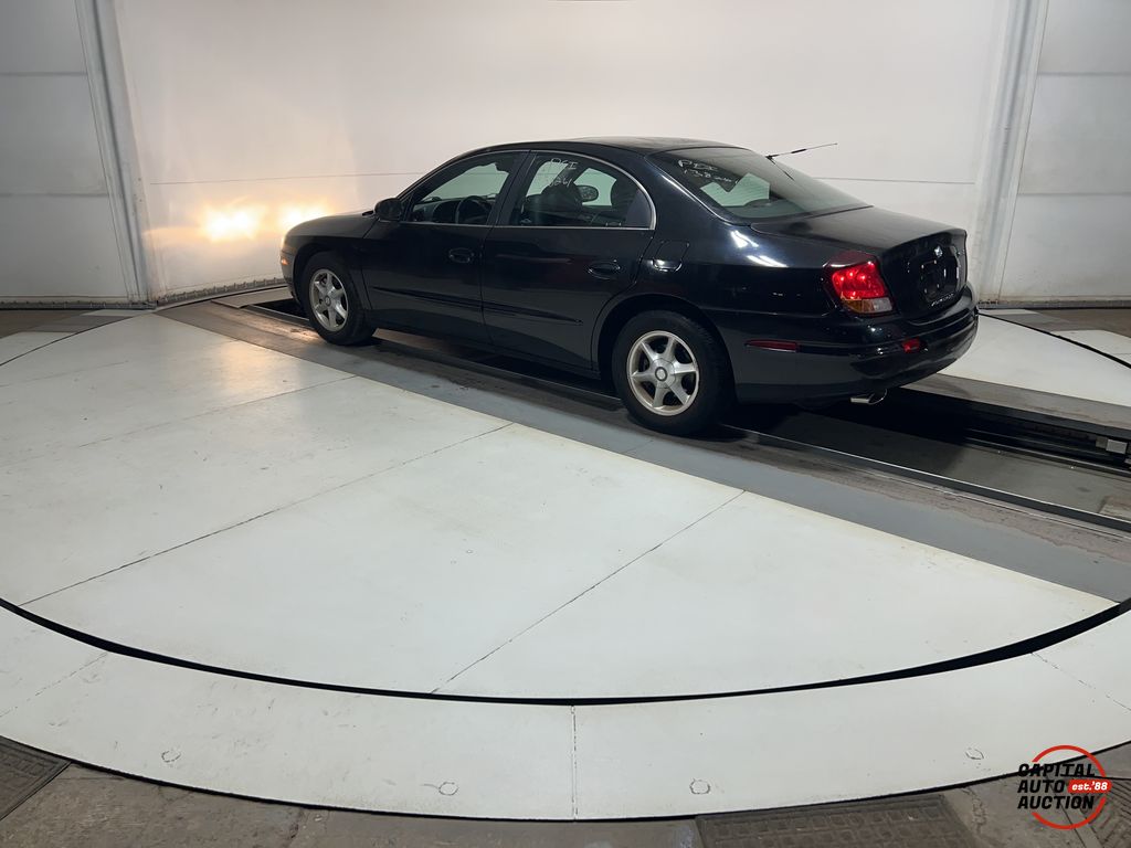 2002 Oldsmobile Aurora 2