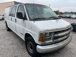 2000 Chevrolet G3500 Vans