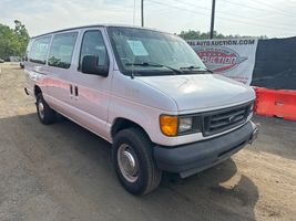 2004 Ford E350 VANS