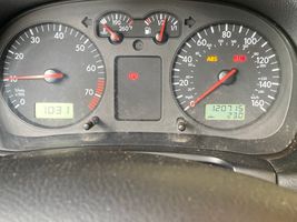 2002 VOLKSWAGEN JETTA