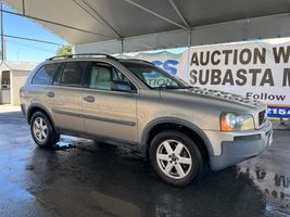 2004 Volvo XC90