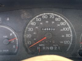 2000 Ford Crown Victoria