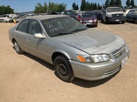 2000 Toyota Camry
