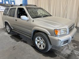 2002 NISSAN Pathfinder