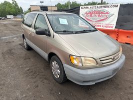 2001 Toyota Sienna