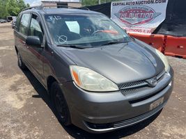 2004 Toyota Sienna