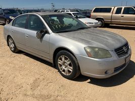 2005 NISSAN Altima